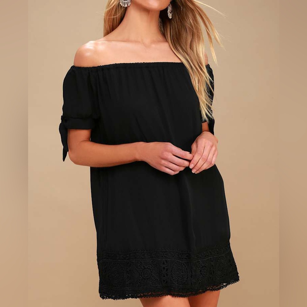 Lulus Moment In The Sun Black Lace Off-the-Shoulder Dress
